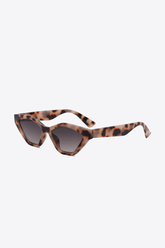 Solaré Luxe™ Wild Cat Eye