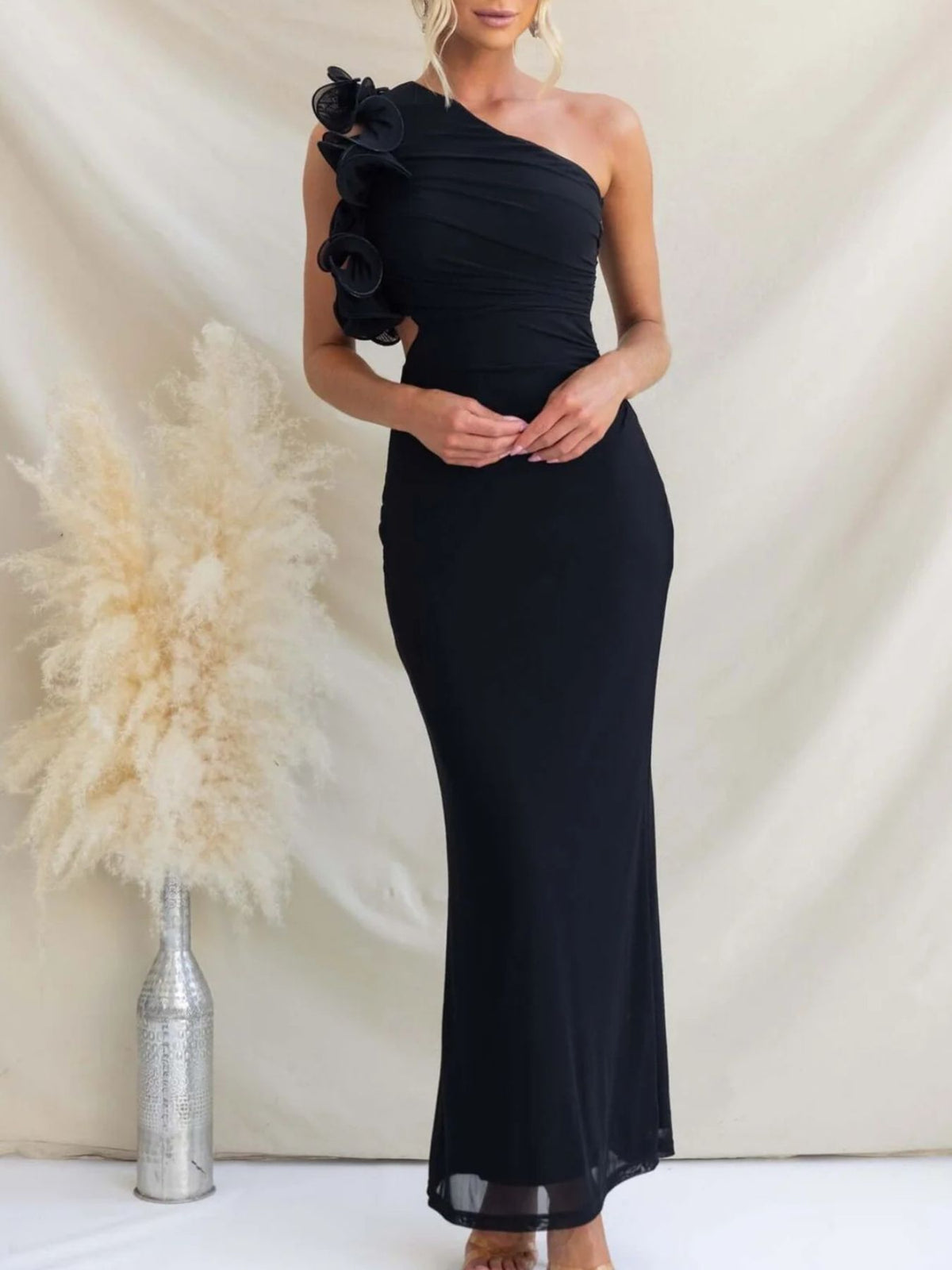 One-Shoulder Floral Trim Sleeveless Maxi Dress