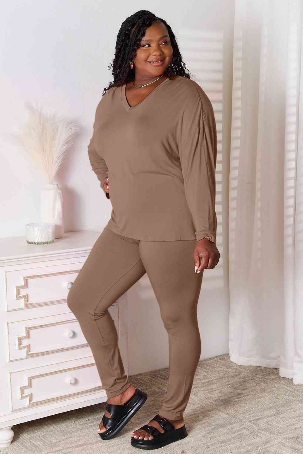 V-Neck Soft Rayon Lounge Set: Comfort & Style for All-Day Wear
