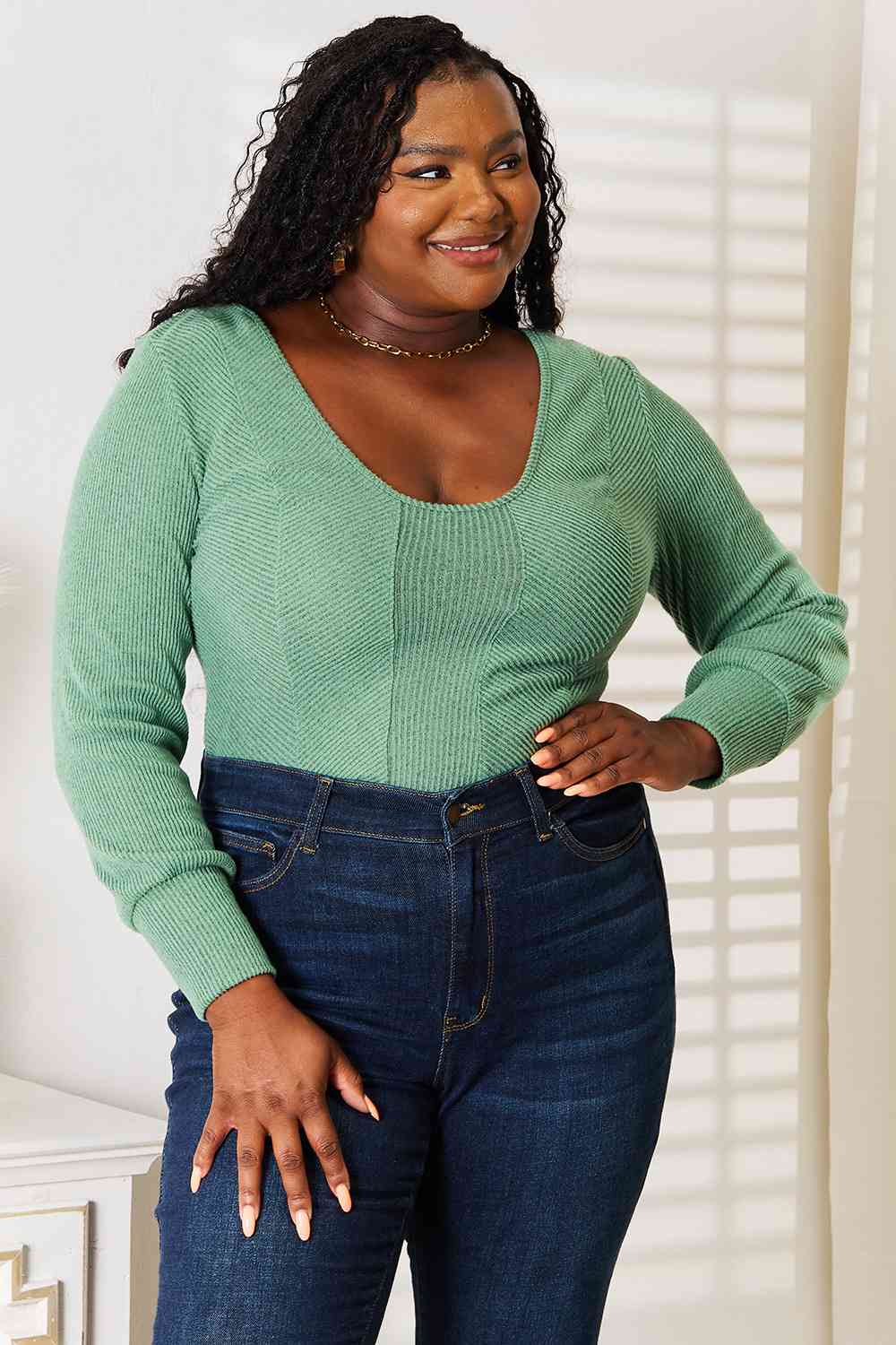 Chic Scoop Neck Top in Soft Ribbed Fabric - Versatile Green