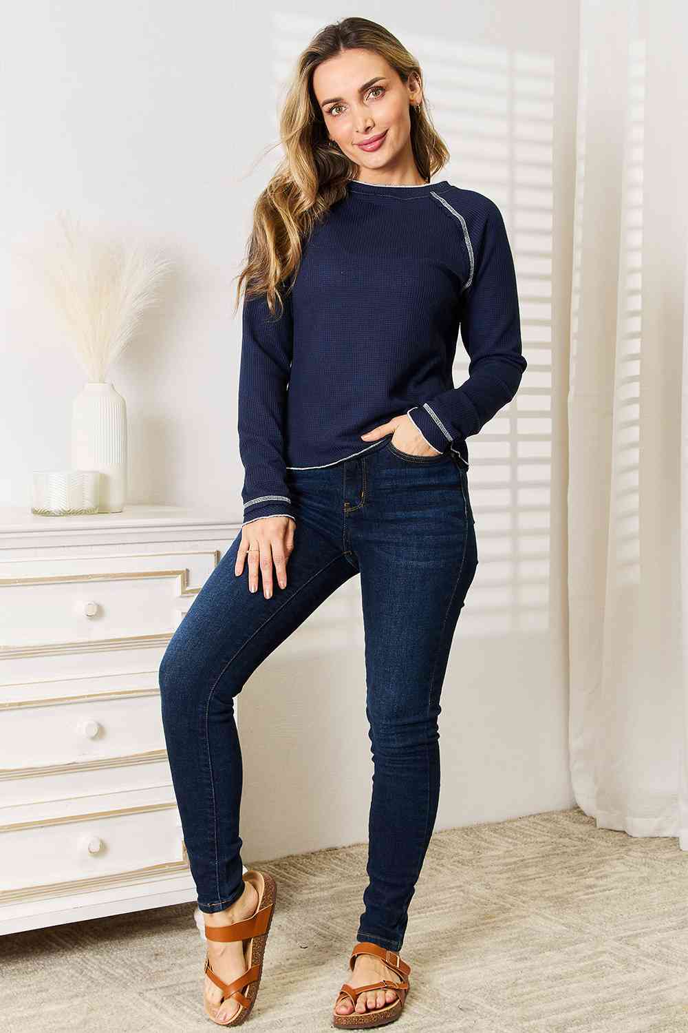 Trendy Raglan Sleeve Top with Contrasting Stitch Details
