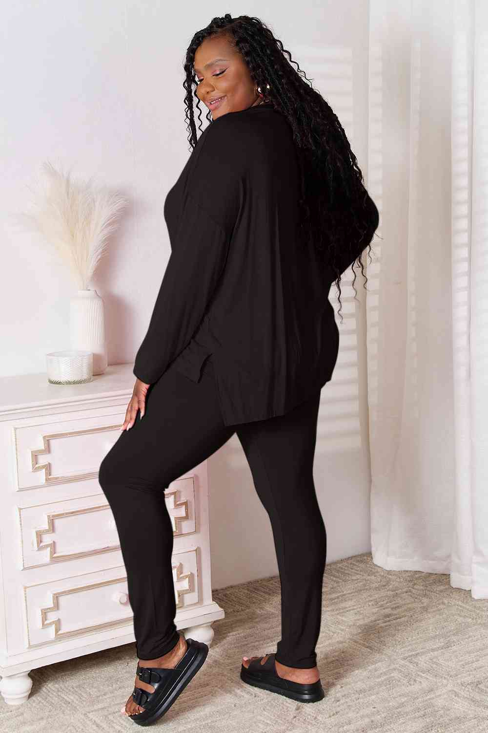 V-Neck Soft Rayon Lounge Set: Comfort & Style for All-Day Wear