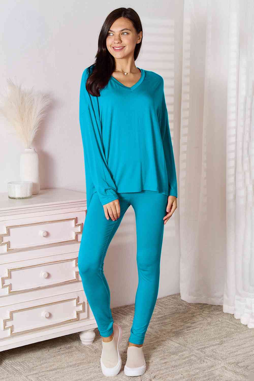 V-Neck Soft Rayon Lounge Set: Comfort & Style for All-Day Wear